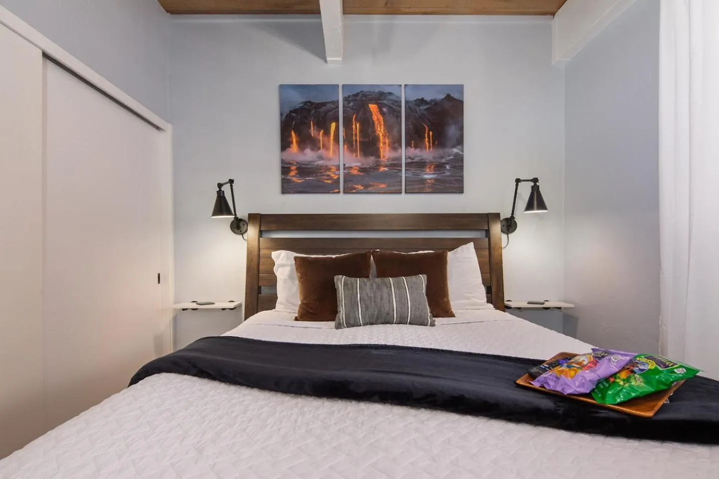 Apartament Ocean-Front Penthouse, Sunsets, Whales, Surfers! Newly Remodeled! Kailua-Kona